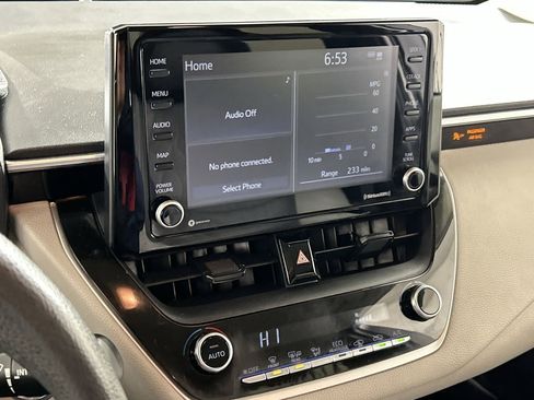 Used 2022 Toyota Corolla LE image 16