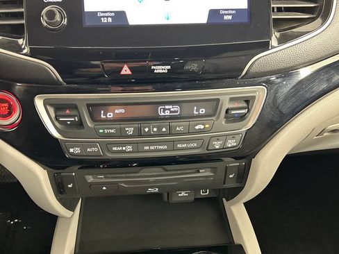 Used 2020 Honda Pilot Touring image 13