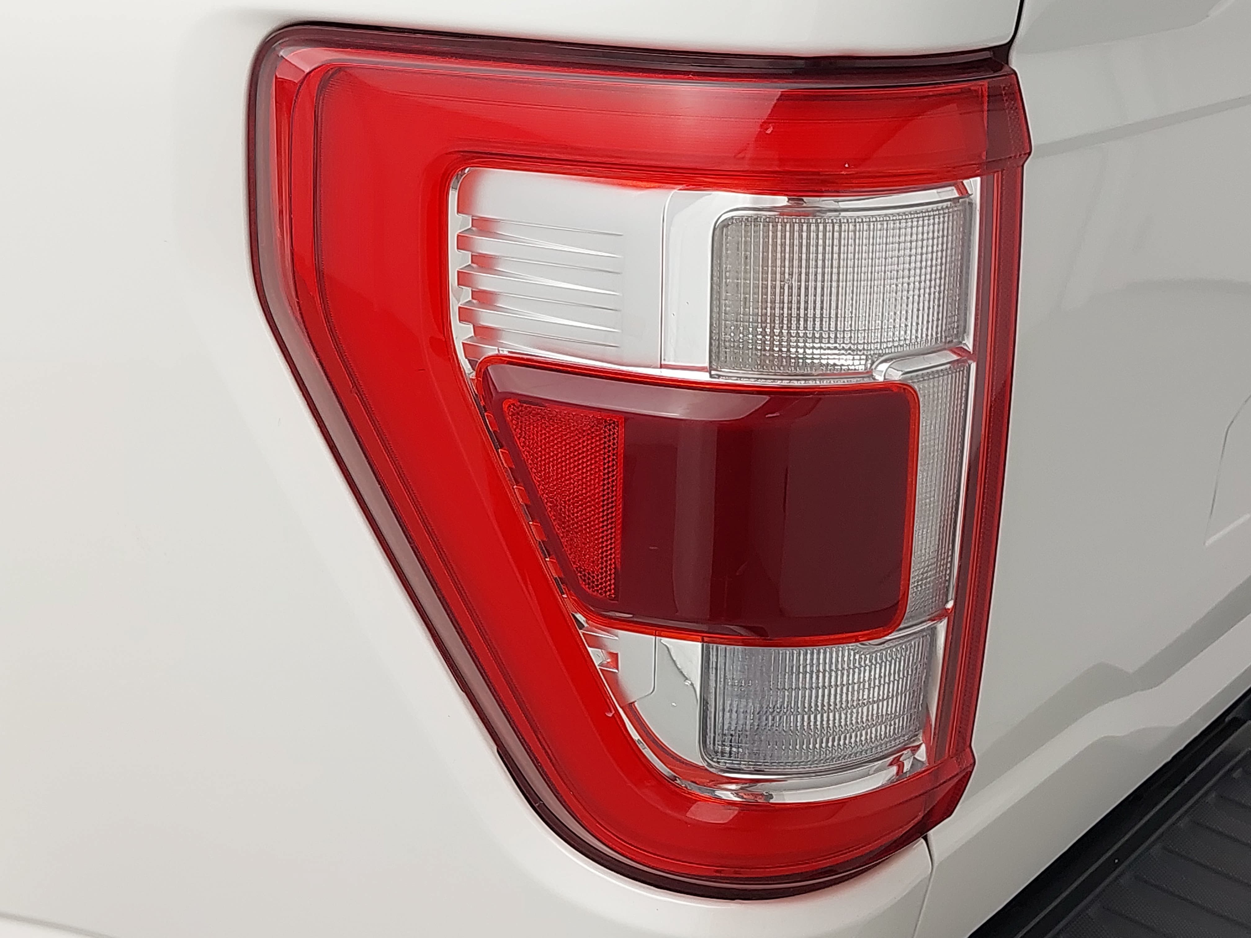 Used 2021 Ford F150 Lariat AWD/4WD image 35
