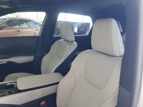 Used 2023 Lexus RX 350 Premium image 19