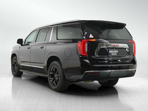 Used 2022 GMC Yukon XL SLT w/ SLT Luxury Package AWD/4WD image 3
