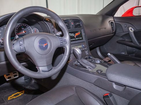 Used 2013 Chevrolet Corvette Coupe w/ 3LT Preferred Equipment Group image 18