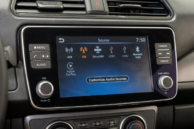 Used 2025 Nissan Leaf S FWD image 18