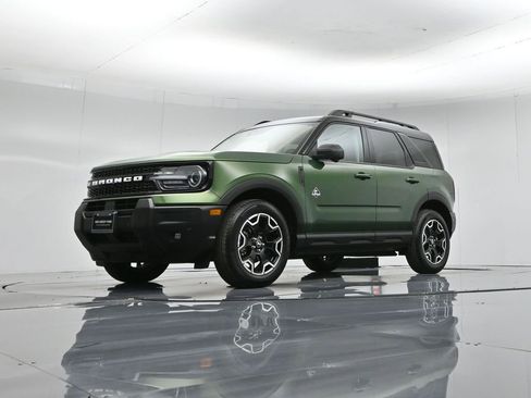 Certified 2025 Ford Bronco Sport Outer Banks w/ Outer Banks Tech Package+ image 50