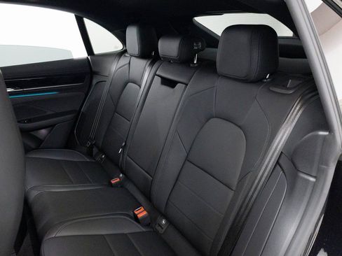 New 2025 Porsche Macan 4S Electric image 22