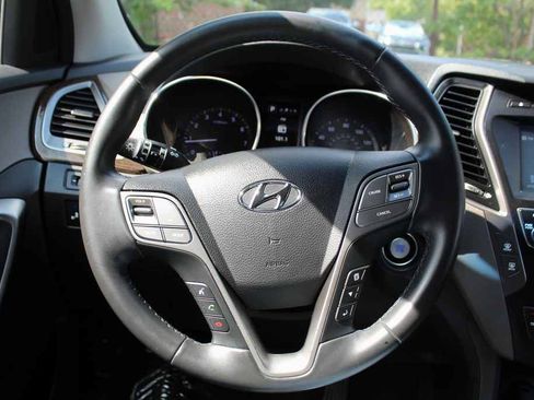 Used 2017 Hyundai Santa Fe Sport AWD/4WD image 16