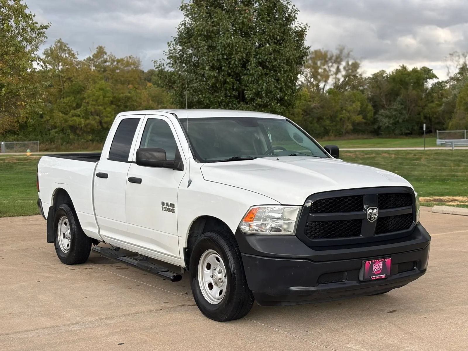 Used 2013 RAM 1500 Tradesman AWD/4WD image 3