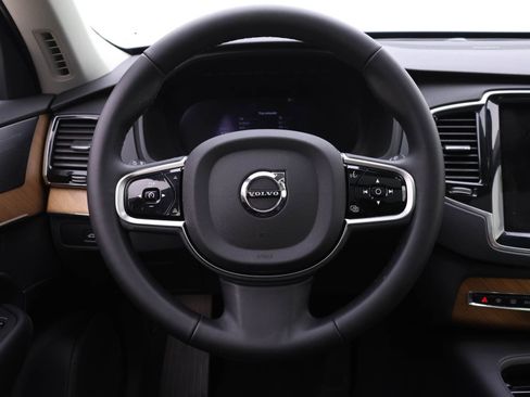 Used 2025 Volvo XC90 B6 Plus w/ Protection Package Premier AWD/4WD image 18