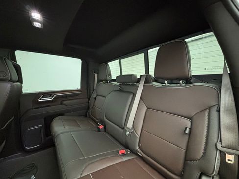 New 2025 GMC Sierra 2500 Denali w/ Denali Reserve Package image 45