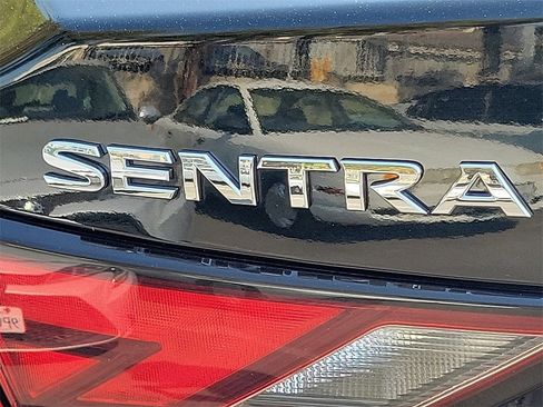 Used 2021 Nissan Sentra SV image 23