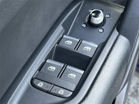 Used 2022 Audi Q5 2.0T Premium w/ Convenience Package image 30