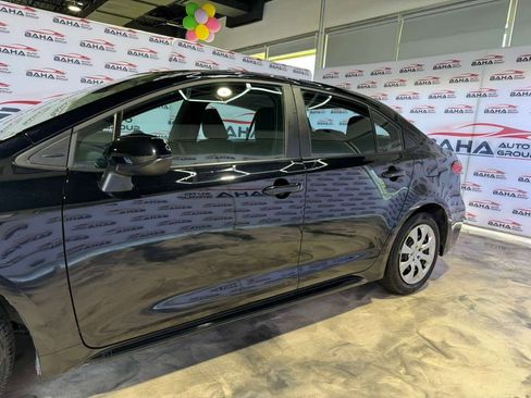 Used 2025 Toyota Corolla LE FWD image 3