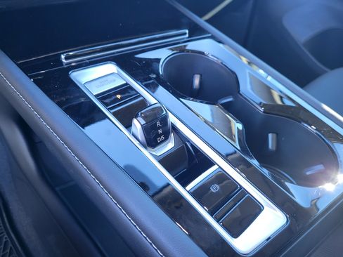 New 2026 Volkswagen Atlas SEL AWD/4WD image 13