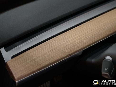 Used 2021 Tesla Model 3 Performance image 15