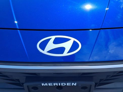 Certified 2025 Hyundai Elantra Sport FWD image 12