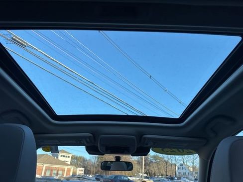 Used 2023 Subaru Forester Limited image 14