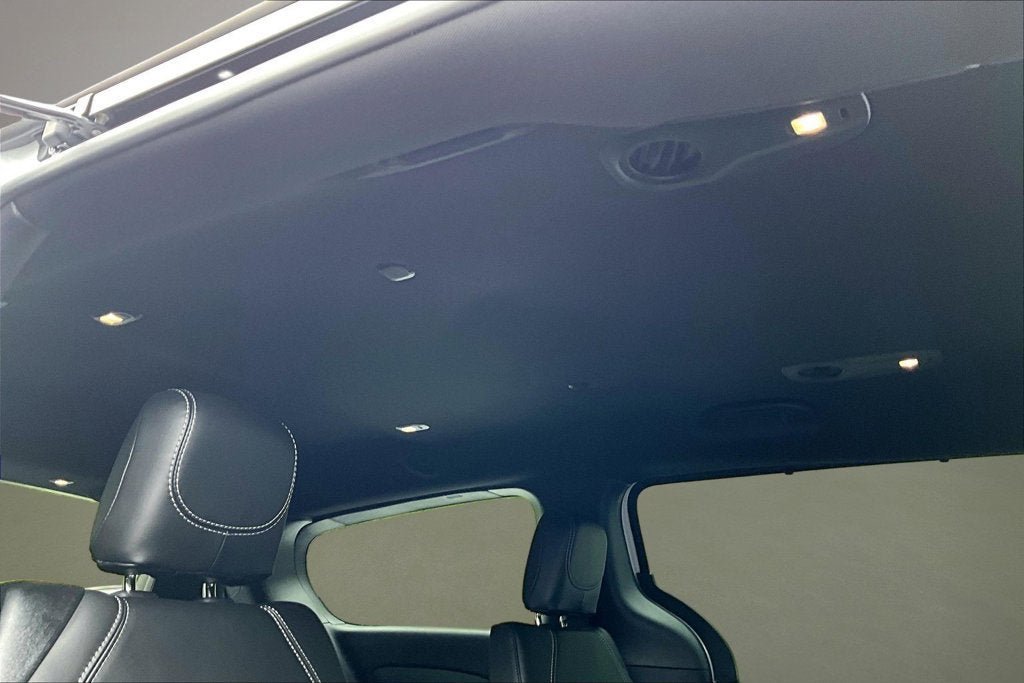 New 2027 Chrysler Pacifica Select AWD/4WD image 14