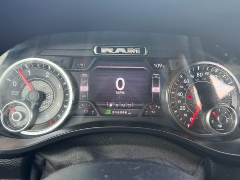 Used 2019 RAM 1500 Limited AWD/4WD image 21