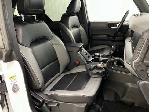 Used 2024 Ford Bronco Big Bend image 35