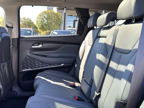Used 2023 Hyundai Santa Fe SEL w/ Premium Package image 25