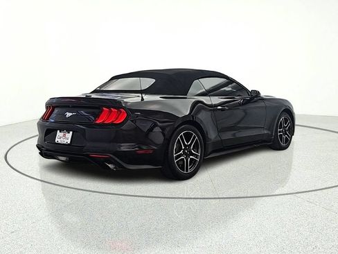 Used 2020 Ford Mustang Premium RWD image 7