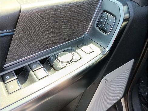 New 2025 Ford F250 Platinum image 14