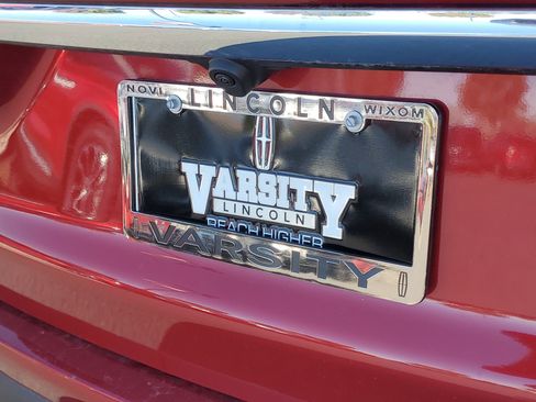 New 2025 Lincoln Corsair Reserve w/ Equipment Group 202A image 32