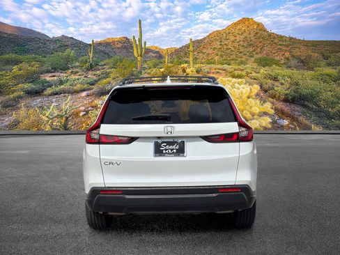 Used 2023 Honda CR-V EX image 5
