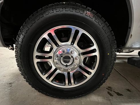 Used 2016 Ford F250 Platinum w/ Platinum Package image 10