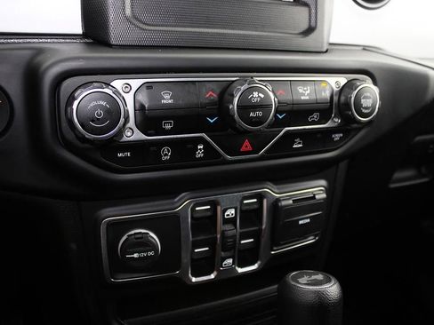 Used 2021 Jeep Wrangler Unlimited Sport AWD/4WD image 26