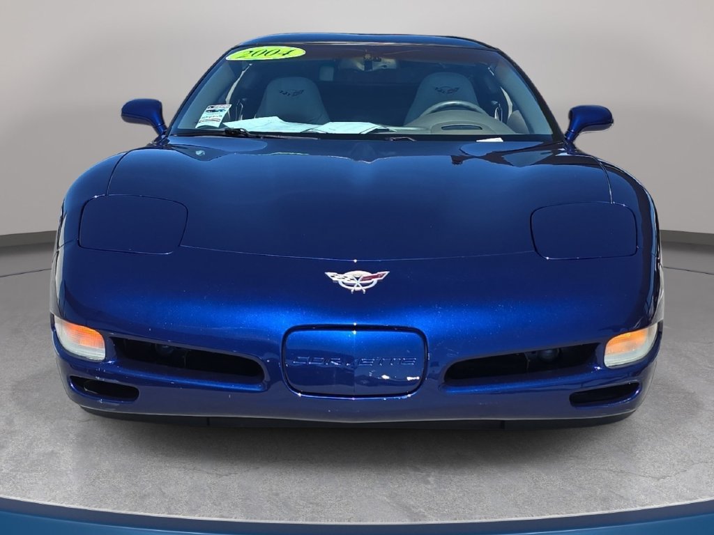 Used 2004 Chevrolet Corvette Coupe w/ Preferred Equipment Group RWD image 3