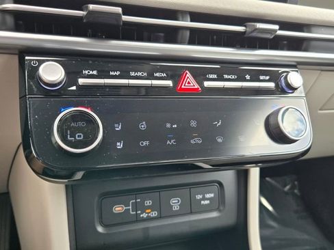 Used 2025 Hyundai Tucson Limited AWD/4WD image 8