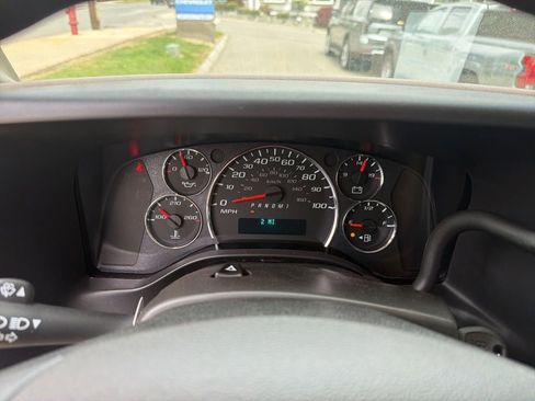 New 2026 Chevrolet Express 2500 w/ Driver Convenience Package RWD image 12