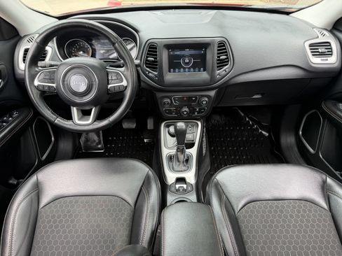 Used 2019 Jeep Compass Latitude w/ Popular Equipment Group AWD/4WD image 21
