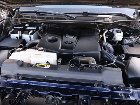 Used 2023 Toyota Tundra Platinum AWD/4WD image 27