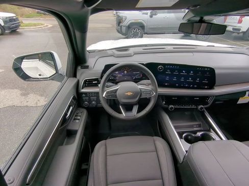 New 2026 Chevrolet Suburban LS AWD/4WD image 39