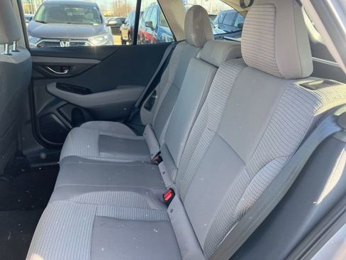 Used 2025 Subaru Outback Premium image 8