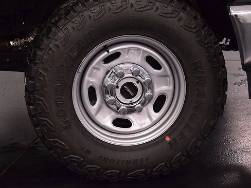 New 2026 Ford F250 XL w/ XL Off-Road Package AWD/4WD image 11