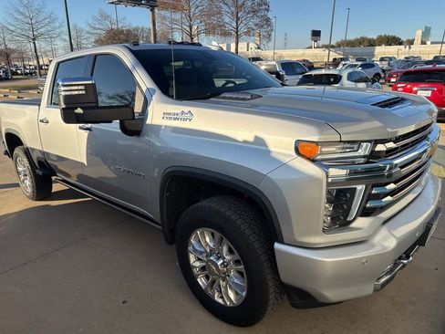 Used 2023 Chevrolet Silverado 2500 High Country w/ Z71 Off-Road Package image 5