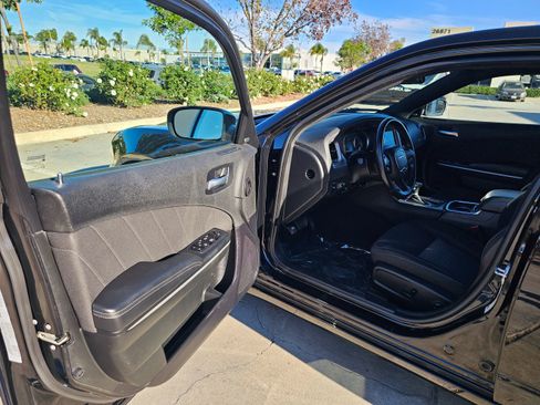 Used 2023 Dodge Charger SXT image 15