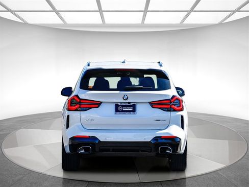 Used 2024 BMW X3 xDrive30i image 3