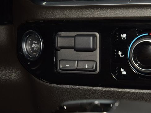 Used 2025 Chevrolet Silverado 1500 High Country w/ Midnight Edition image 32