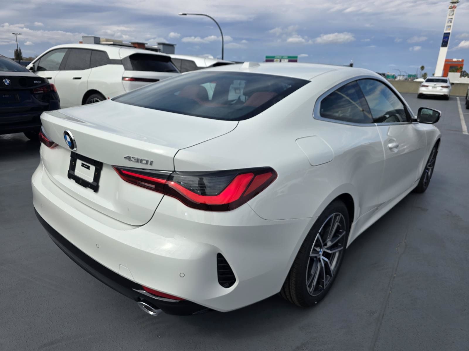 New 2026 BMW 430i Coupe w/ Convenience Package RWD image 3