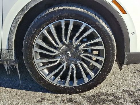 Used 2022 Lincoln Corsair Reserve w/ Equipment Group 201A image 8