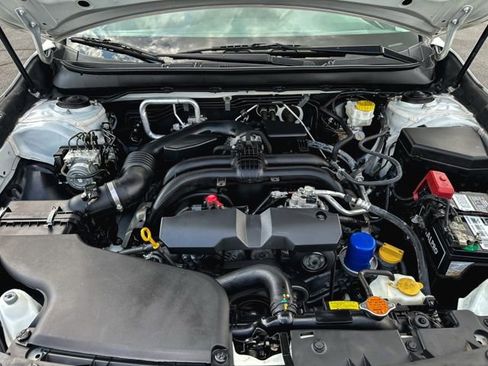 Used 2019 Subaru Outback 2.5i Premium image 12