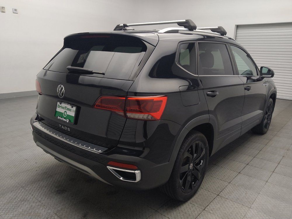 Used 2022 Volkswagen Taos SE FWD image 9