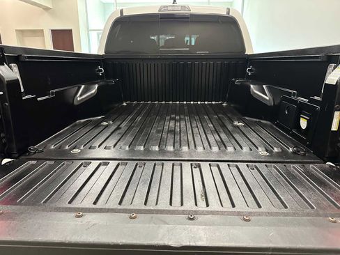 Certified 2023 Toyota Tacoma TRD Off-Road image 29
