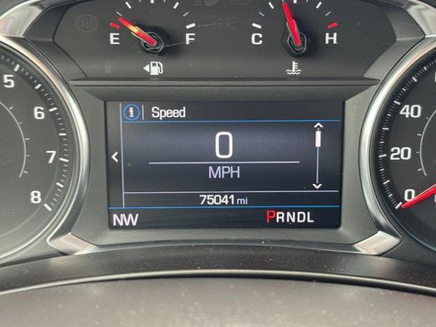Used 2023 Chevrolet Equinox LT FWD image 18