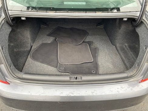 Used 2022 Volkswagen Passat 2.0T image 19