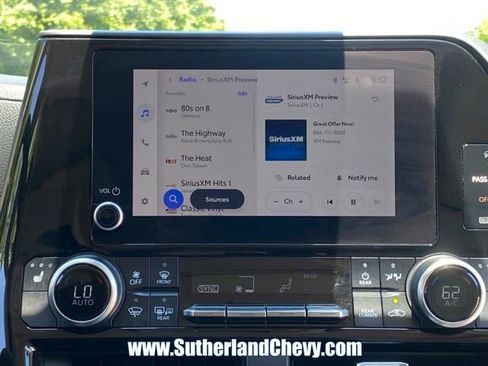 Used 2023 Toyota Highlander XLE AWD/4WD image 28